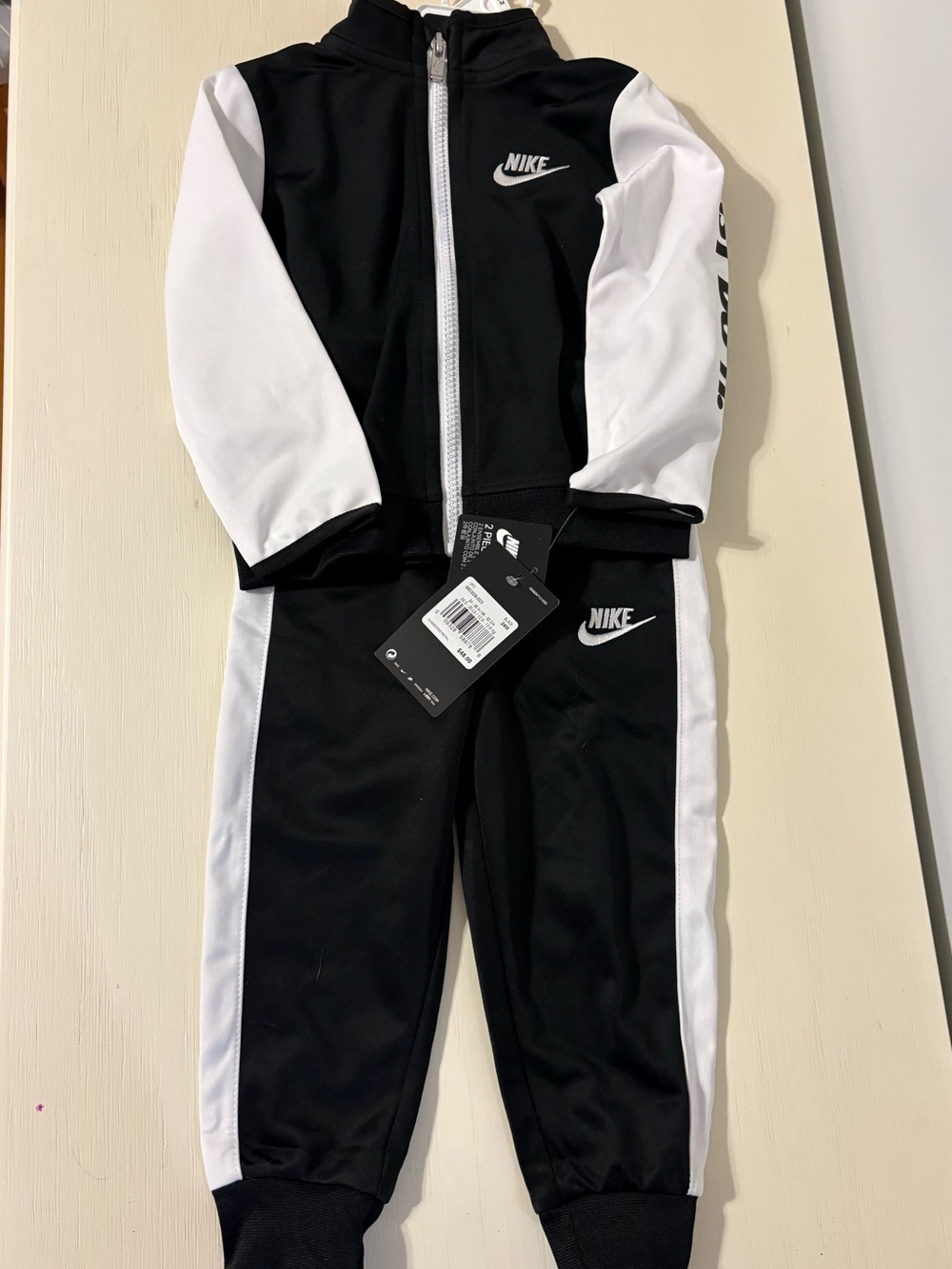 Nike Kids' Black & White Track Set 24 mo NWT